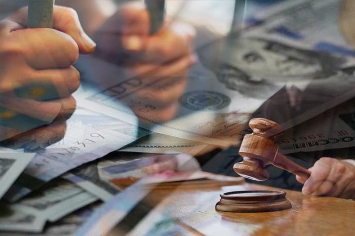 Маңғыстауда 500 доллар пара алған шенді әйелге 5,5 млн теңге айыппұл салынды