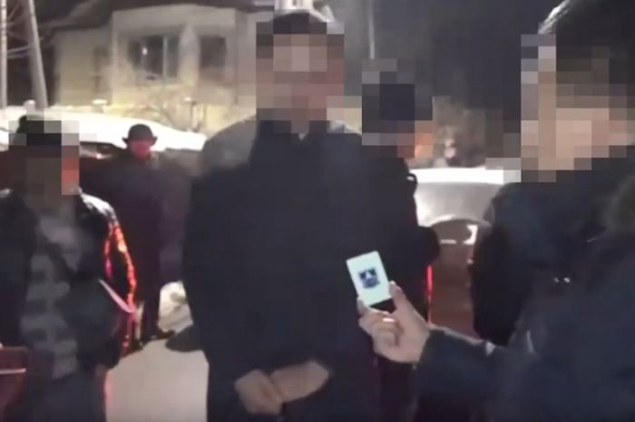 Алматыда сот төрағасы пара алды деп күдіктелуде 