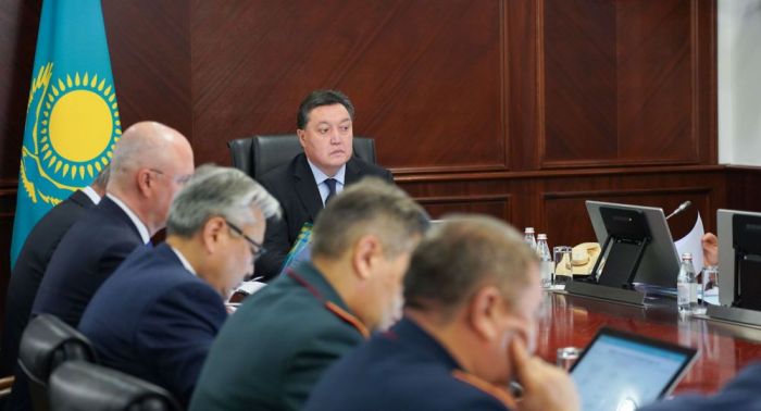 ​Мамин әкімдер мен министрлерге бюджет шығындарын қысқартуға бір апта уақыт берді