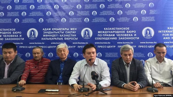 "Демпартия" құрылтайы өтпейді. Бастамашыл топ "митингіге" шықпақшы