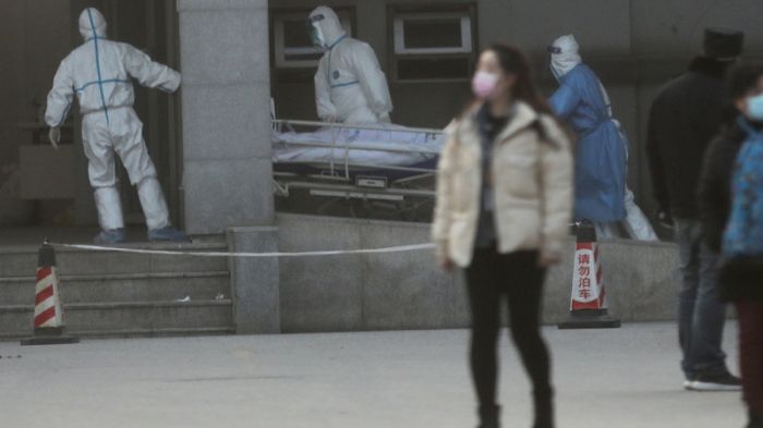 Коронавирус жаппай таралуы қашан тоқтайтыны белгілі болды