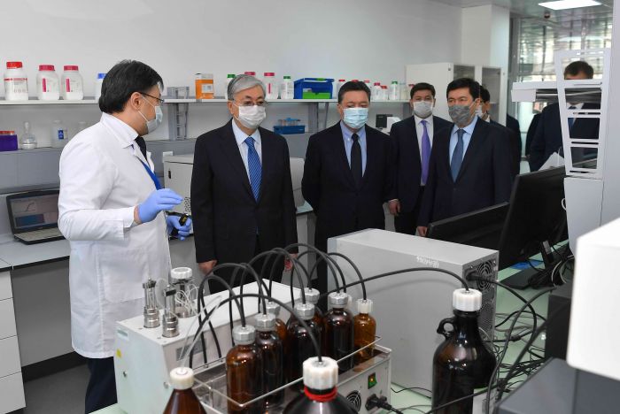 Депрессияға түсіп, қайғыға салынатындарға инфекция үйір болады​ - Тоқаев