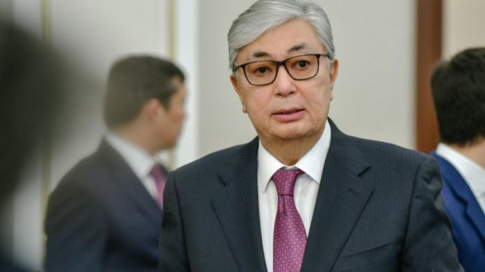 Президент дәрігерлерге қаржылай қолдау көрсетілетінін айтты