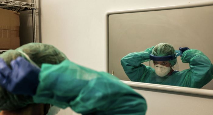 Медицина қызметкерлеріне 850 мың теңгеге дейін үстемеақы төленеді