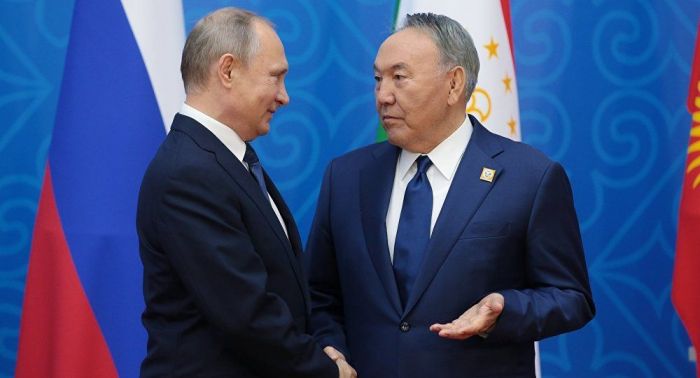 Путин Назарбаевқа денсаулық тіледі​