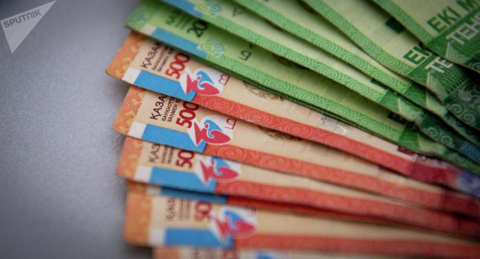 Нұр-Сұлтанда оқушыларға 40 мың теңгеден беріледі