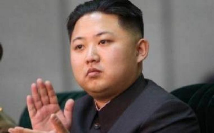 Ким Чен Ын ғалымдарға қуатты зымыран тасығыш жасауды бұйырды