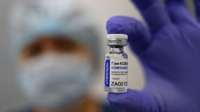 Атырауда ақпан айында еріктілерге коронавирусқа қарсы вакцина егеді