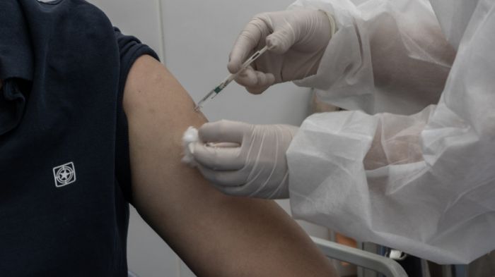 Вакцина салдырған 16 қазақстандық коронавирус жұқтырды 