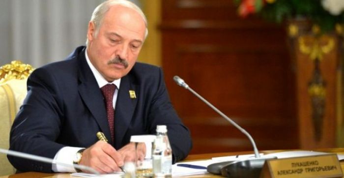 Лукашенко наразылықты әскери техникамен басуға рұқсат берді