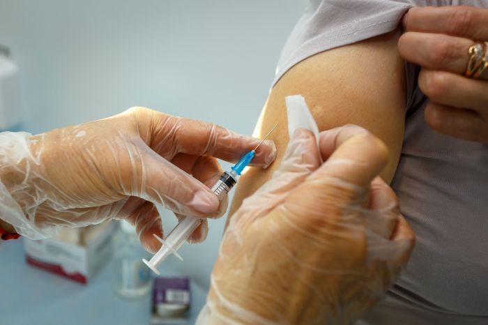 Бизнесмендер міндетті вакцинация мерзімін кейінге шегеруді сұрады