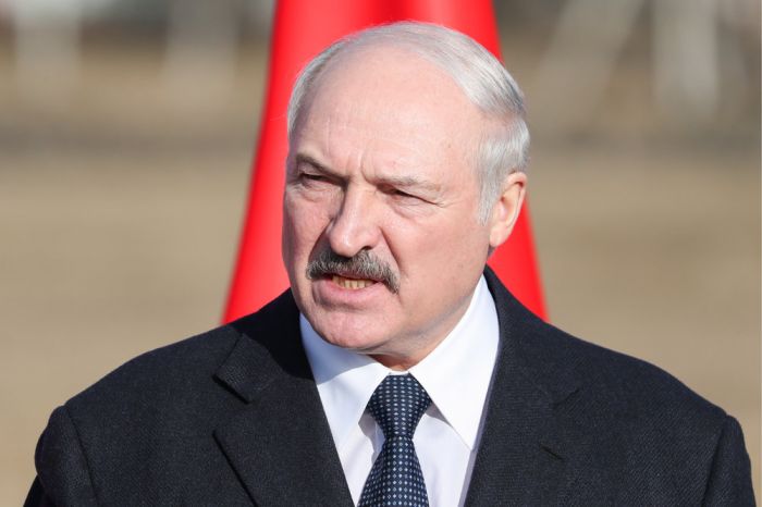 Лукашенко Беларусь шекарасын әр метріне дейін жабуды тапсырды