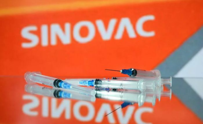 ​Sinovac вакцинасы беттің уақытша салдануы қаупін арттырады - ғалымдар
