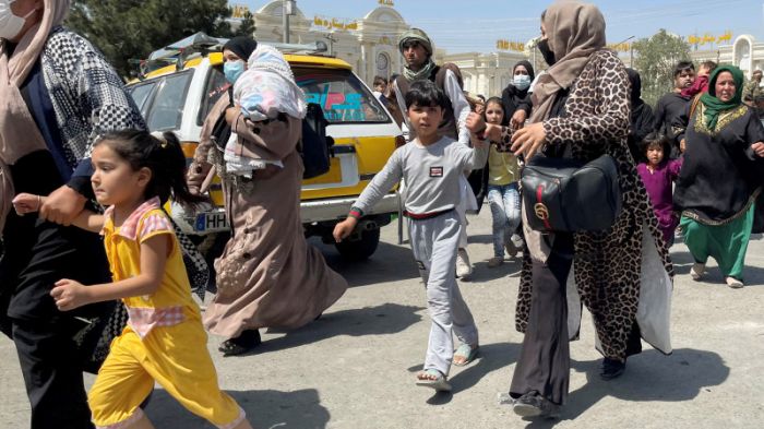 Ауған босқындары Кабулдағы эвакуация туралы айтты