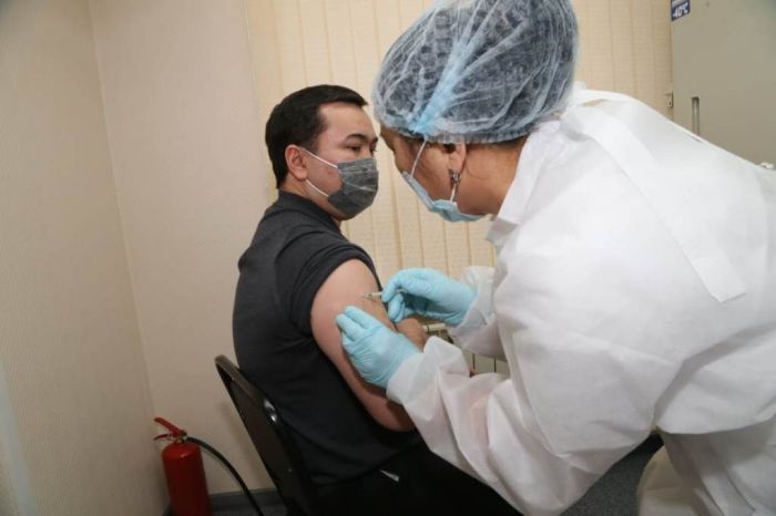 Атырау облысының 193 мыңға жуық тұрғыны COVID-19 қарсы Вакциналардың  I компонентімен егілді 