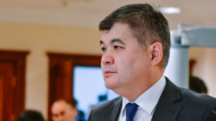 Біртановтың ісі: сот экс-министрді үйқамақта ұстау мерзімін өзгеріссіз қалдырды