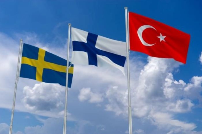 Түркия Финляндия мен Швецияның НАТО-ға кіруіне келісім берді