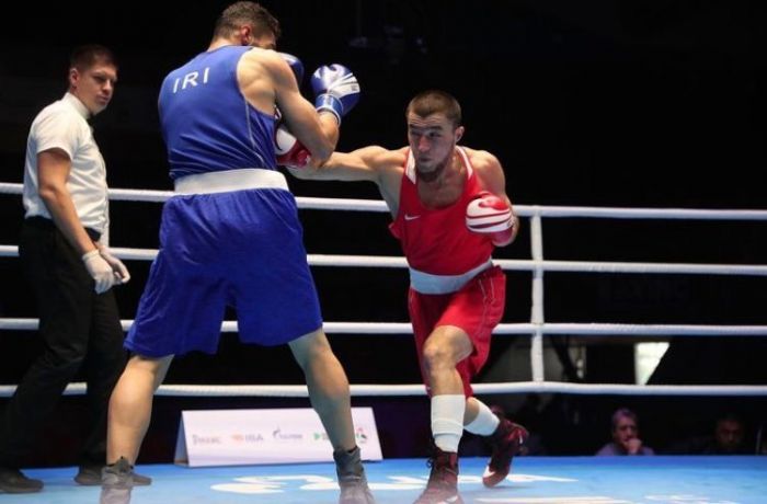 Атыраулық боксшы - Азия чемпионатының күміс жүлдегері