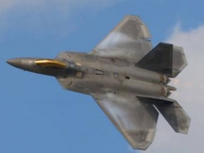 АҚШ Оңтүстік Кореядағы оқу-жаттығуларға екі F-22 жойғыш ұшағын жіберді