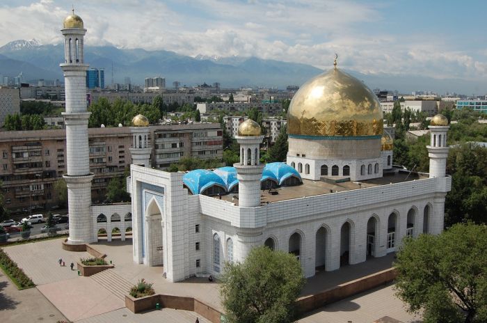 Тоқаев қазақстандықтарды Рамазан айының басталуымен құттықтады
