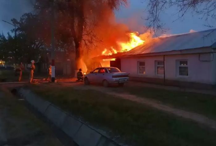 Оралда гараж өртеніп, үш адамның мерт болуына байланысты қылмыстық іс қозғалды