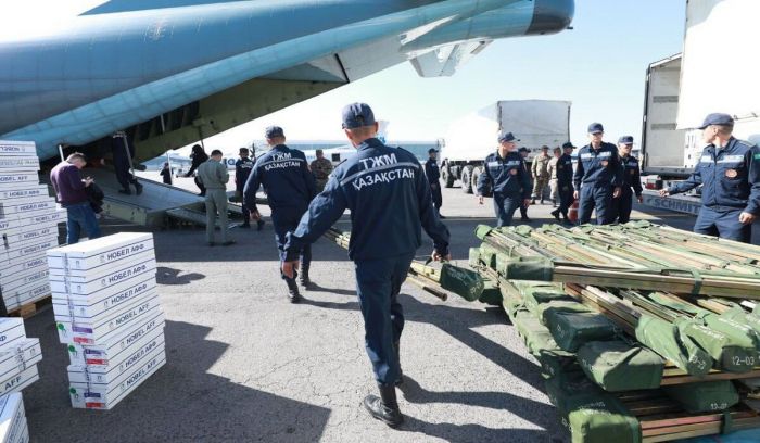 Қазақстан зілpаладан зардап шеккен Ауғанстанға гуманитарлық көмек жіберді