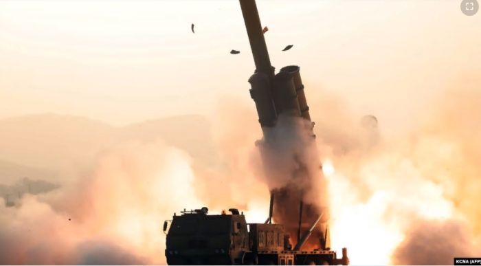 Ақ үй: Солтүстік Корея Ресейге тактикалық ракета кешендерін тасымалдаған