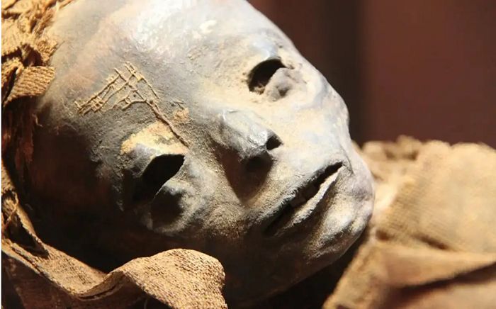 Мысырда шамамен екі мың жыл бұрынғы 23 мумия табылды