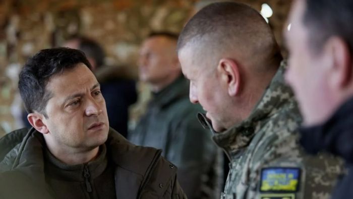 ​Зеленский Украина әскерінің қолбасшысы Залужныйды оставкаға жіберді