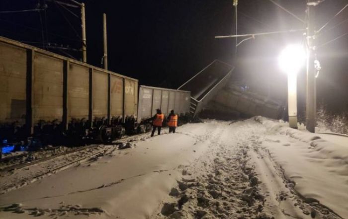 ​Бурятияда 20-дан астам пойыз вагоны рельстен шығып кетті