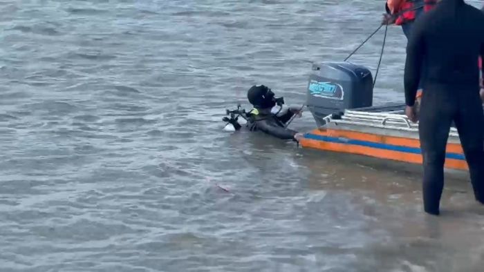 ​Жұмыскер ауылы маңында сүңгуірлер жоғалған ер азаматтың денесін судан шығарды​