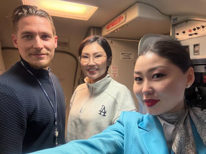 ​Астаналық дәрігер​ ұшақ бортында адамның өмірін сақтап қалды  