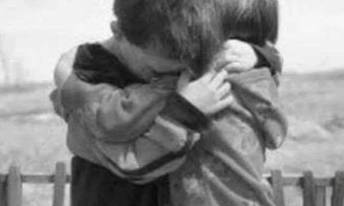 Атыраулық зорланған егіздердің анасы бір жылдан астам уақыттан бері әділдік іздеп жүр