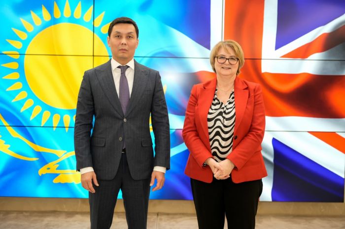 Антикор басшысы Ұлыбритания Елшісімен кездесті