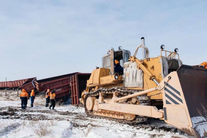 Пойыз бен жүк көлігі апаты салдарынан екі пойыз кешіктірілді