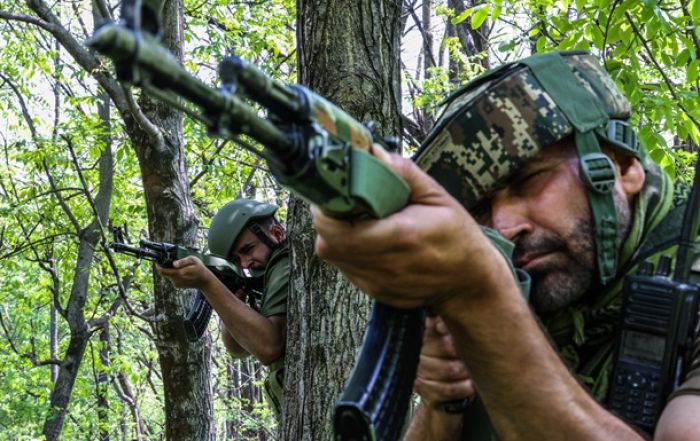 Үндістан мен Пәкістан шекарасындағы әскери шиеленіс күшейе түсті