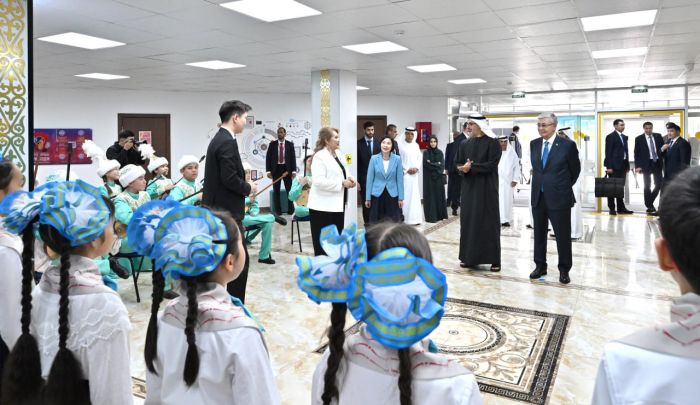 Қазақстан Президенті мен шейх Халиф бен Заид Әл Нахаян атындағы №84 мектеп-лицейге барды