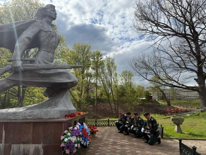 Псков облысында соғыста қаза тапқан қазақстандық жауынгерлерді еске алды