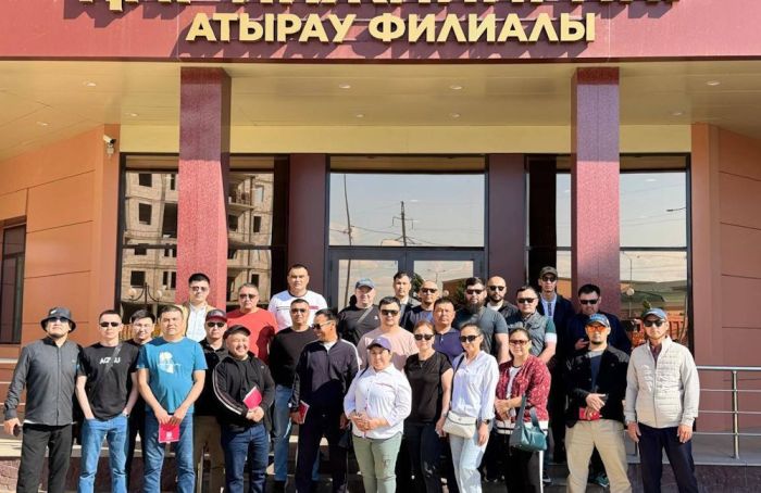 Атырауда мұнайшылар қауіпсіздік және көшбасшылық негіздері бойынша оқып жатыр