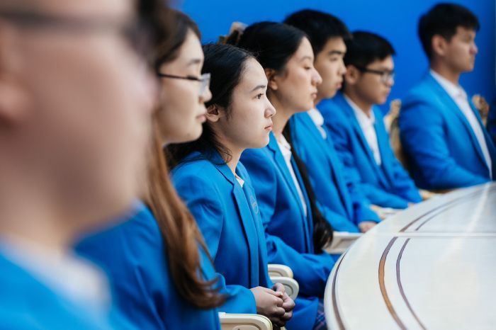 Атырауда білім сайыстарының жеңімпаздары марапатталды