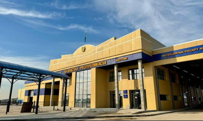 ​«Қапланбек» шекара бекетінде көлік көп жиналып қалды