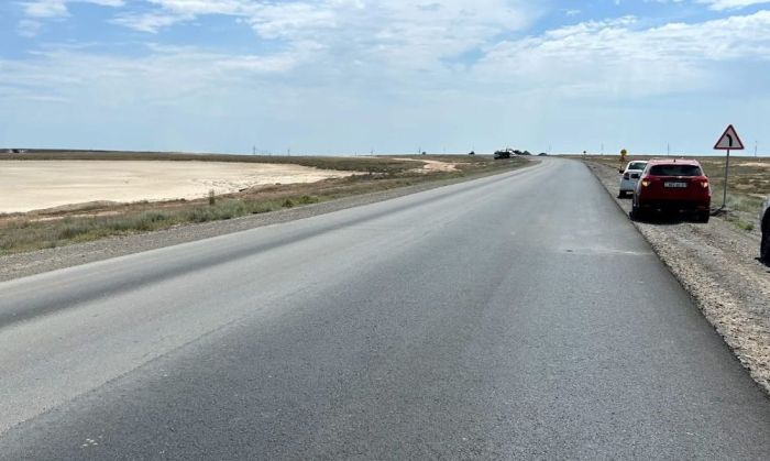 «Атырауда жүргізушілер Доссор – Құлсары жолының ұзаққа созылған жөндеуіне наразы