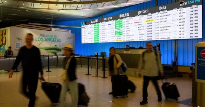 Трамптың 12 ел азаматтарының АҚШ-қа кіруіне салған тыйымы күшіне енді