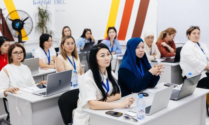 Атырауда әйелдер қаржылық тәуелсіздікке қадам жасауды үйренуде