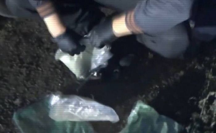 Трассада ірі көлемдегі синтетикалық есірткімен есірткі курьері ұсталды  