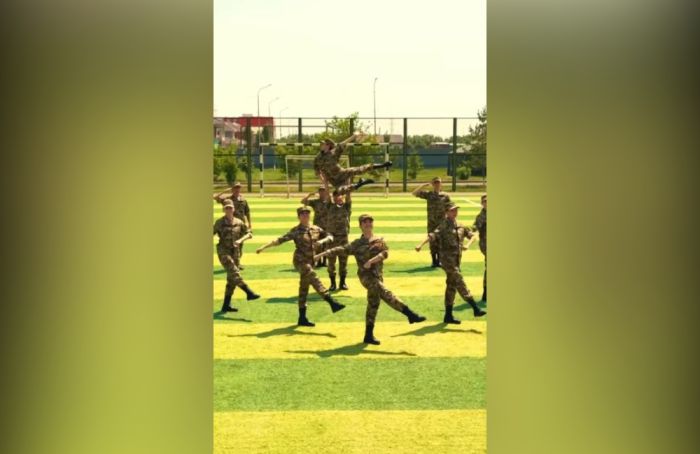 Ұлттық ұлан әскери қызметшілері Димаш Құдайбергеннің шығармашылық челленджін қолдады