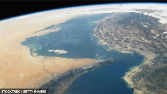 Иран Ормуз бұғазын жауып тастай ала ма? 