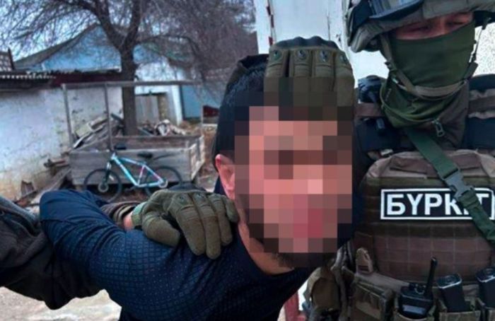 Жеккөрушілікті насихаттағаны үшін түрме: терроризмді насихаттаған үш өңірдің тұрғындары сотталды
