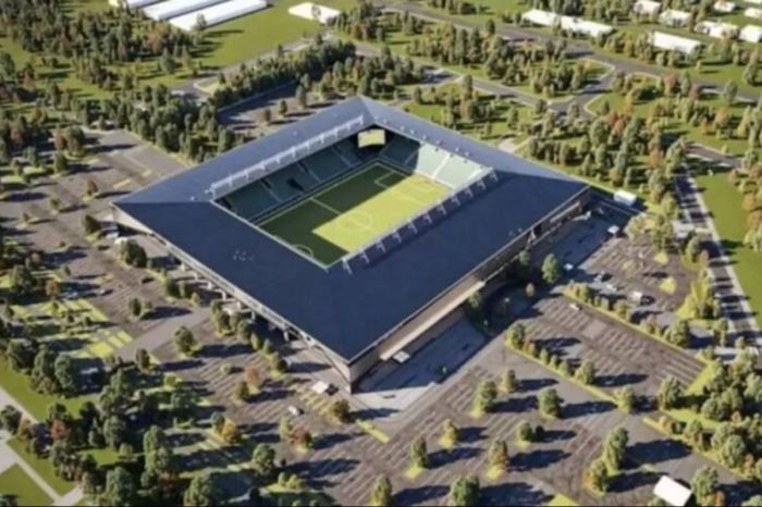 Атырауда жаңа стадионның құрылысы кешеуілдеп жатыр