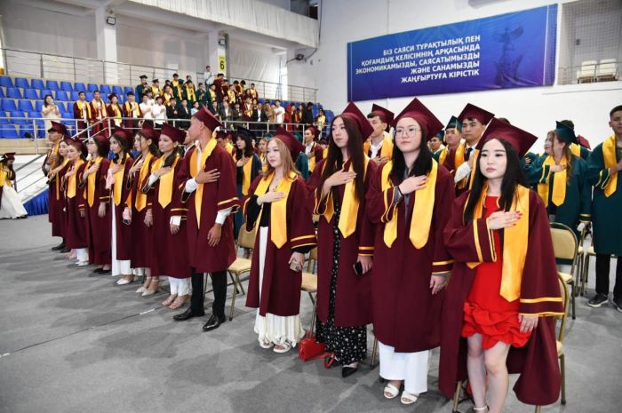 Атырауда әр үш түлектің бірі жұмысшы мамандығын таңдаған